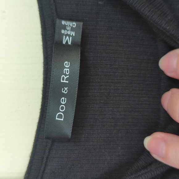 Doe & Rae - Size Medium - Picture 3 of 7